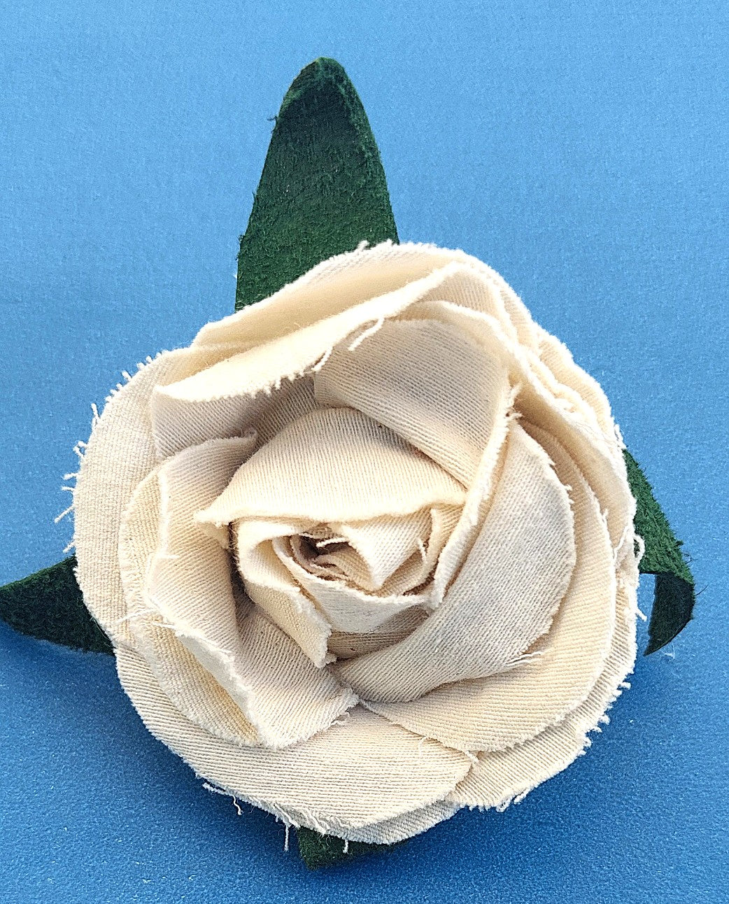 Broche Rose - Blanche