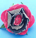Broche Rose - Denim bleu & rouge rosé