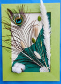 Plume verte et fleurs du temps